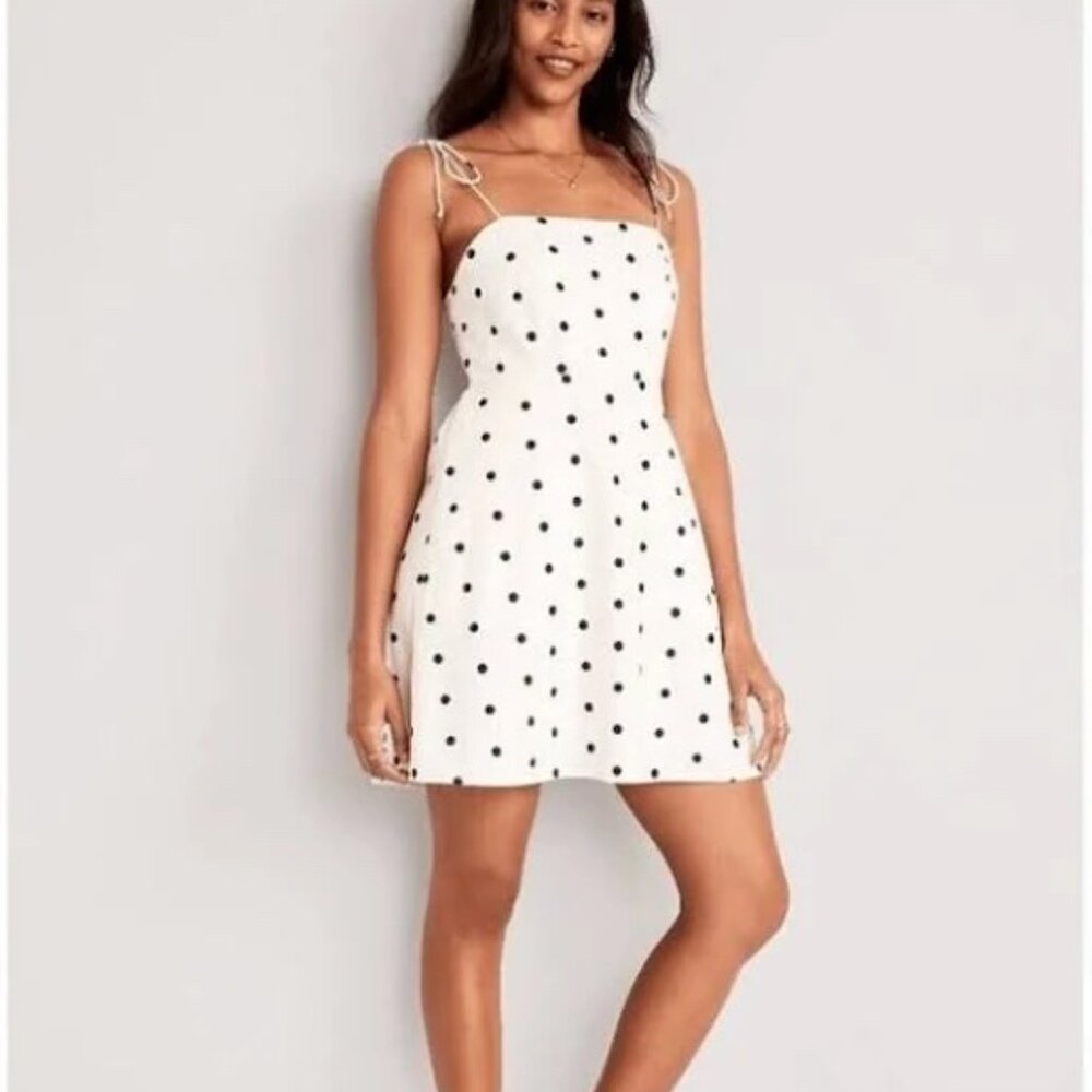 Old Navy - Cami Tie Shoulder Polka Dot Smocked Fit and Flare, Linen/Black, US M